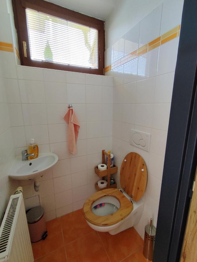 Appartamento Ubytovani Ema Valtice Esterno foto